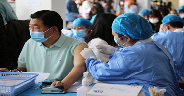 内蒙古鸿德文理学院共有1.05万人完成新冠疫苗第一针接种