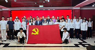 学院艺术设计系党总支与呼和浩特市美术馆党支部开展党建共建活动