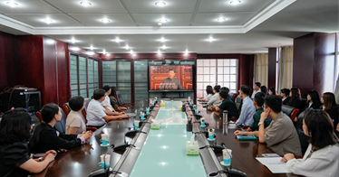 九三阅兵！鸿德师生共同见证！