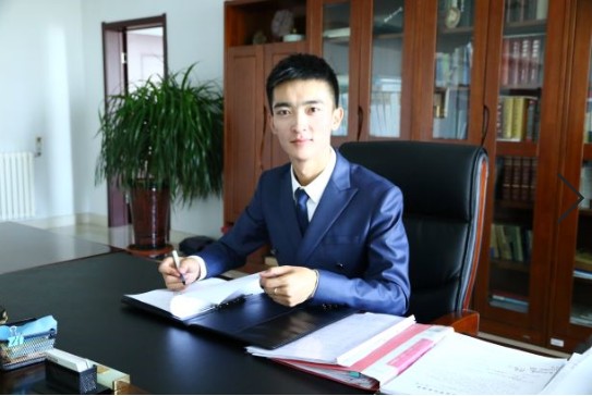 祁文强.jpg 祁文强.jpg